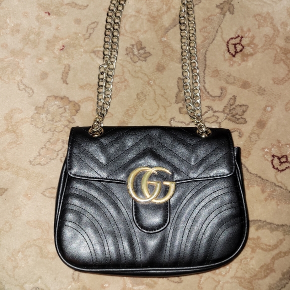 Dhgate GG Black Leather Shoulder FASHION Bag with Gold Chain - Picture 2 of 6